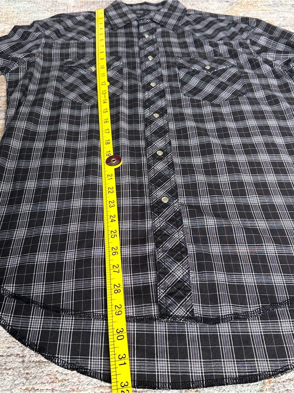 Wrangler Men's Black Plaid Button Down Shirt - Picture 5 of 7